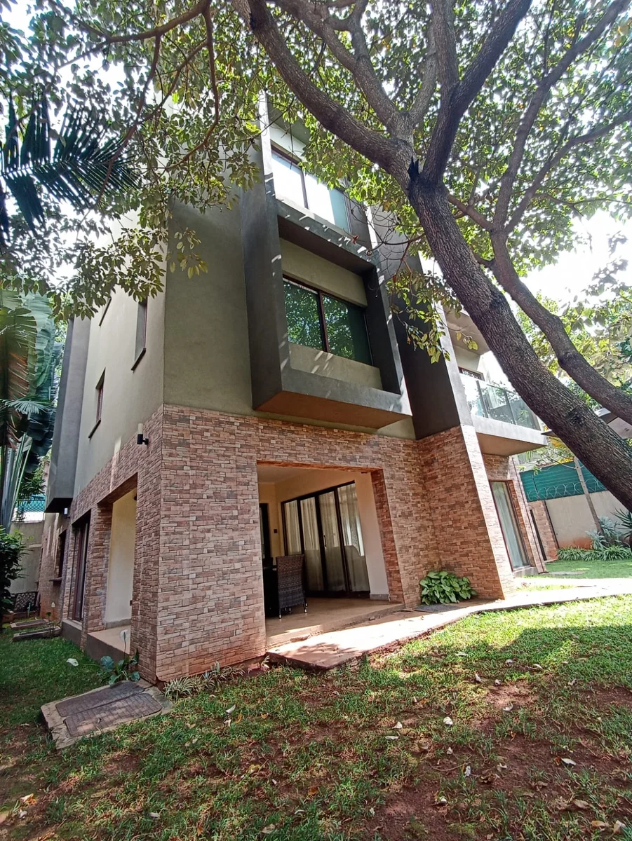 5 Bedroom modern Townhome for Rent