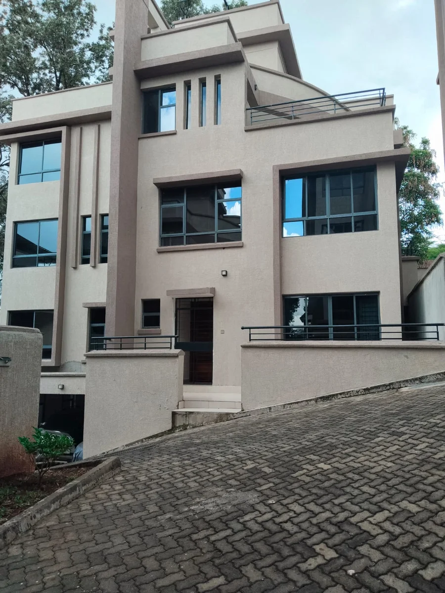 Luxury 5 Bedroom house for Rent in Lavington